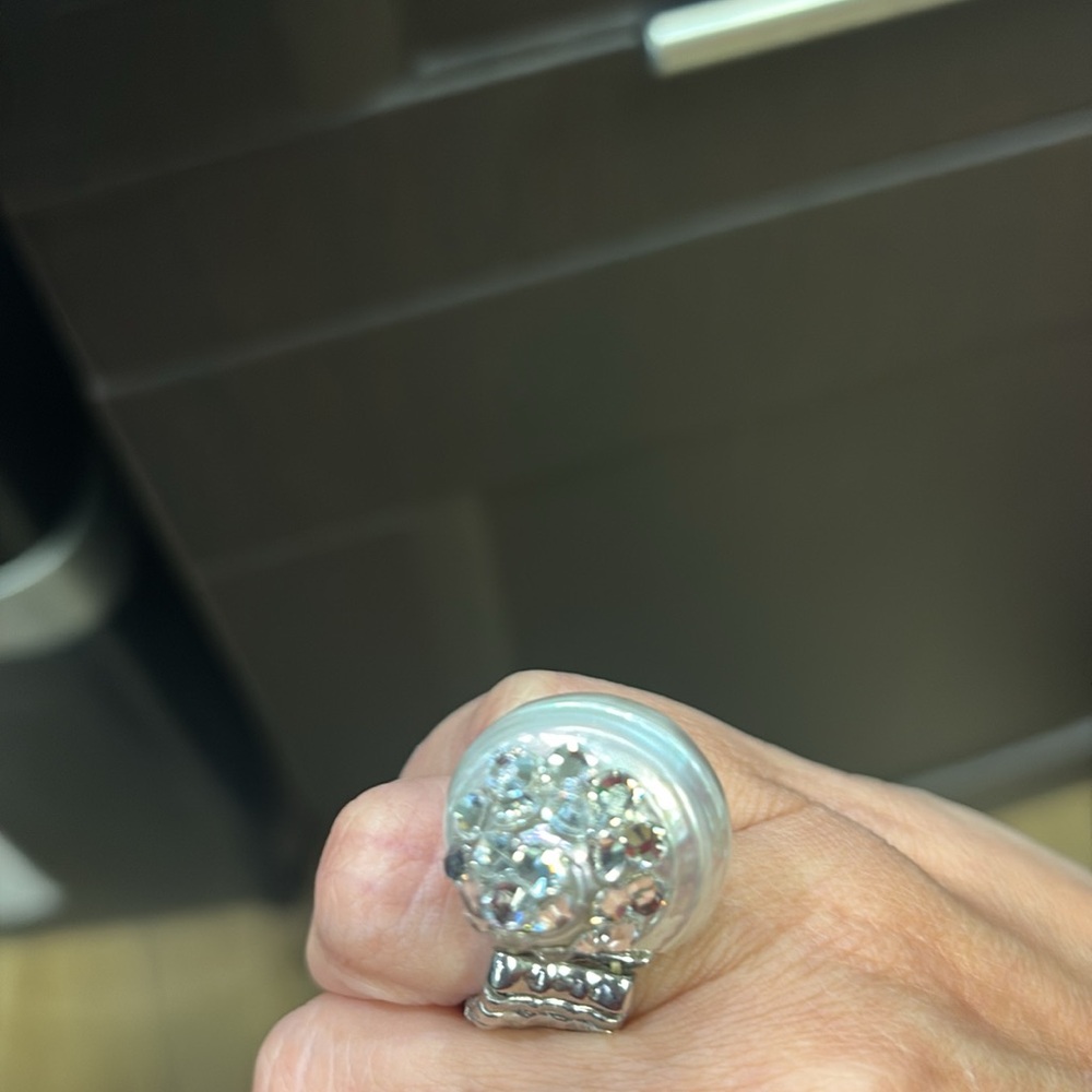 Ring - Picture 2 of 4